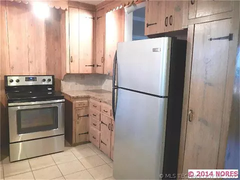 4613 E 13th St, Tulsa, OK 74112 photo 8
