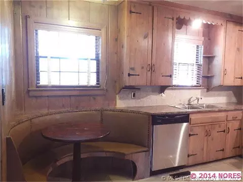 4613 E 13th St, Tulsa, OK 74112 photo 5
