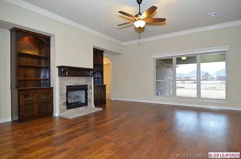 1412 E Canton St, Broken Arrow, OK 74012 photo 4
