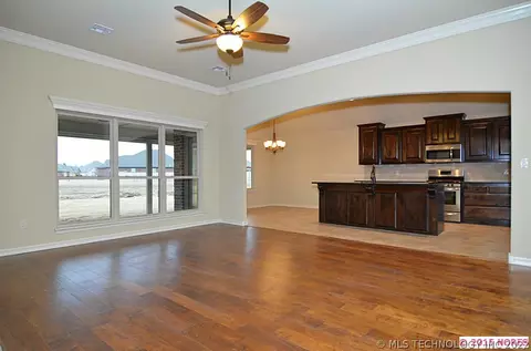 1412 E Canton St, Broken Arrow, OK 74012 photo 6