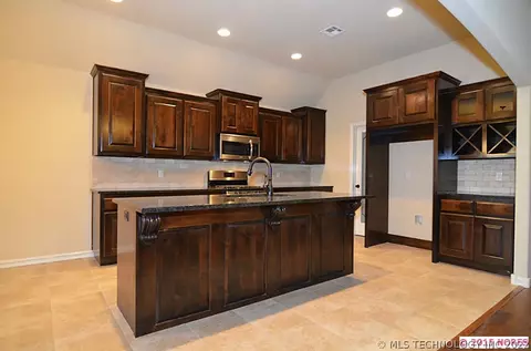 1412 E Canton St, Broken Arrow, OK 74012 photo 9
