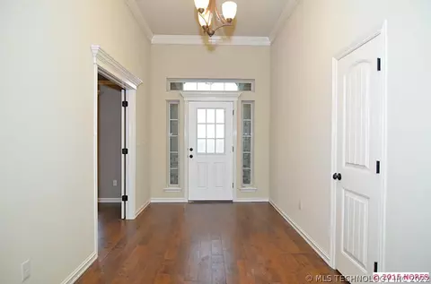 1412 E Canton St, Broken Arrow, OK 74012 photo 2