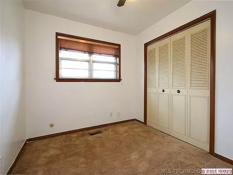 8722 E 30th Pl, Tulsa, OK 74129 photo 16