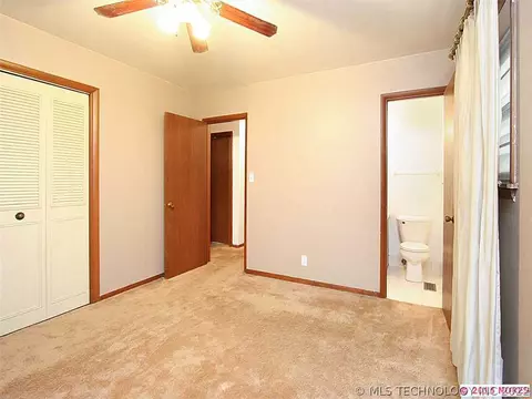 8722 E 30th Pl, Tulsa, OK 74129 photo 14