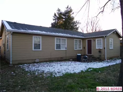 311 E 38th Pl, Tulsa, OK 74105 photo 3