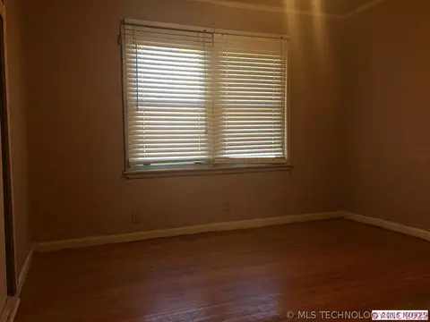 314 E 38th Pl, Tulsa, OK 74105 photo 18
