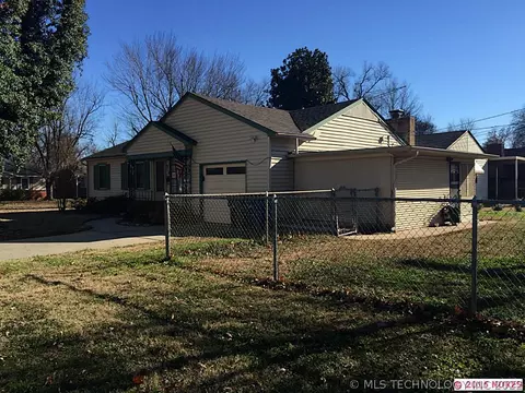 314 E 38th Pl, Tulsa, OK 74105 photo 1