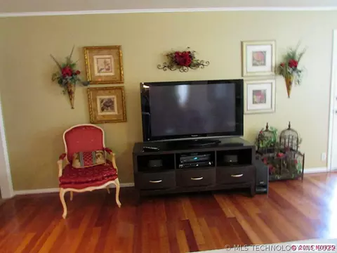 6856 E 57th St, Tulsa, OK 74145 photo 7