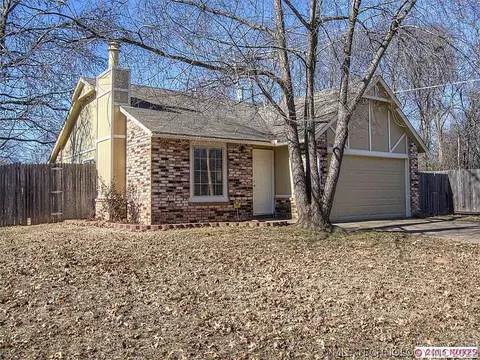 7408 S Maple Ave, Broken Arrow, OK 74011 photo 1