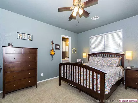 7408 S Maple Ave, Broken Arrow, OK 74011 photo 12