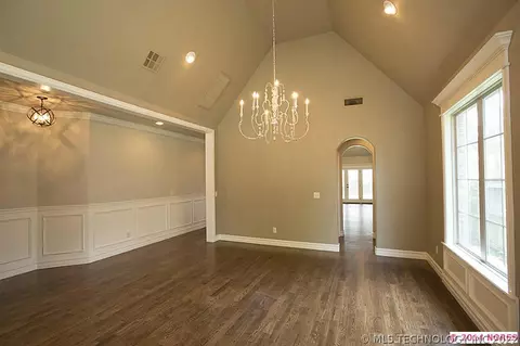 1408 E 35th Pl, Tulsa, OK 74105 photo 5