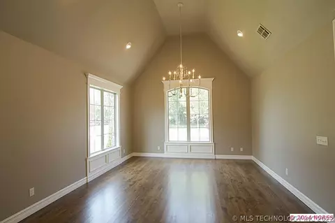 1408 E 35th Pl, Tulsa, OK 74105 photo 3