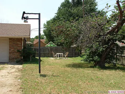 9411 E 36th St, Tulsa, OK 74145 photo 23