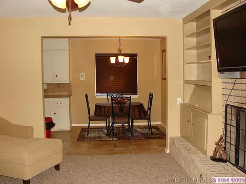 9411 E 36th St, Tulsa, OK 74145 photo 12