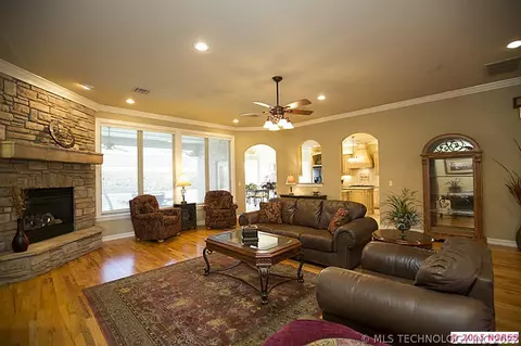 5216 E 148th St, Bixby, OK 74008 photo 3