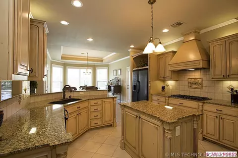 5216 E 148th St, Bixby, OK 74008 photo 6
