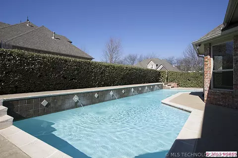 5216 E 148th St, Bixby, OK 74008 photo 2