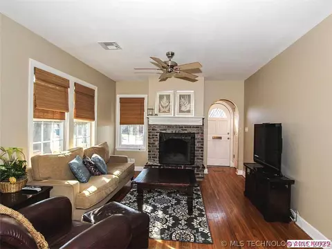 1111 E 36th St, Tulsa, OK 74105 photo 3