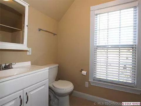 1111 E 36th St, Tulsa, OK 74105 photo 21