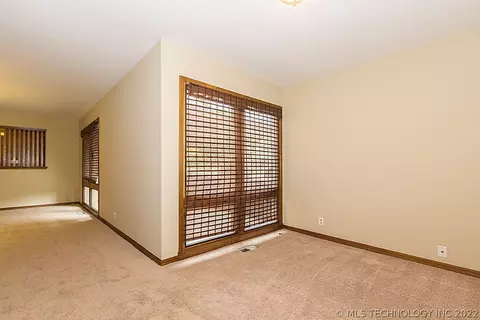 5823 E 63rd St, Tulsa, OK 74136 photo 6