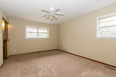 5823 E 63rd St, Tulsa, OK 74136 photo 15
