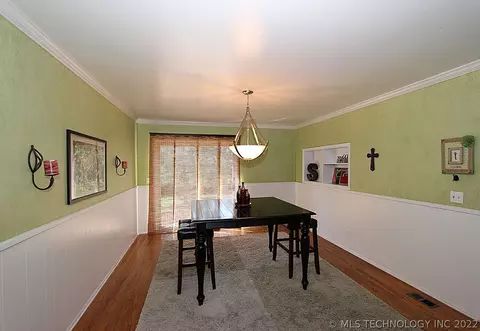 1554 E 58th St, Tulsa, OK 74105 photo 5