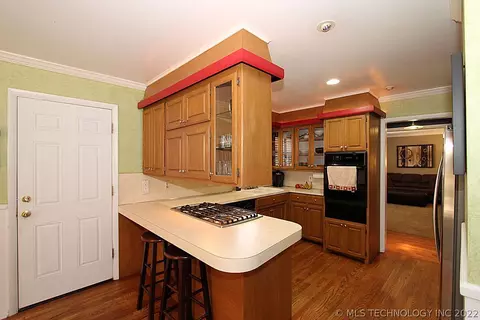 1554 E 58th St, Tulsa, OK 74105 photo 8
