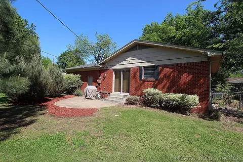 1554 E 58th St, Tulsa, OK 74105 photo 14