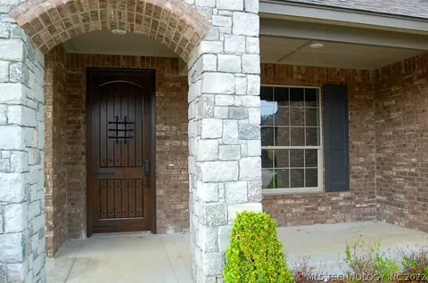 16412 E 47th St, Tulsa, OK 74134 photo 2