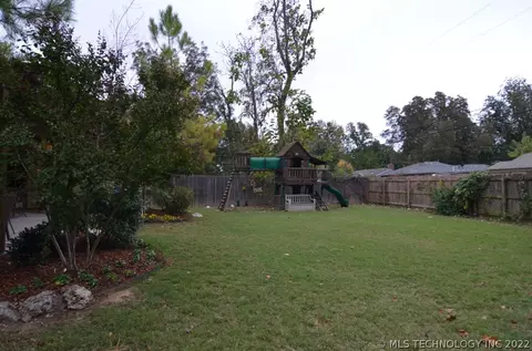 120 E 33rd Pl, Tulsa, OK 74105 photo 24