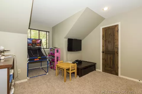 120 E 33rd Pl, Tulsa, OK 74105 photo 21