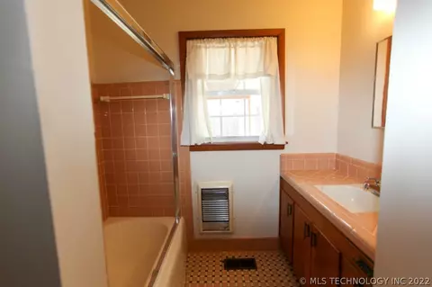 6780 E 28th St, Tulsa, OK 74129 photo 7