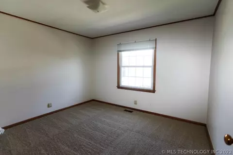 6780 E 28th St, Tulsa, OK 74129 photo 8