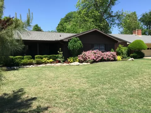 3731 E 45th St, Tulsa, OK 74135 photo 1