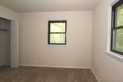 9410 E 49th St, Tulsa, OK 74145 photo 20
