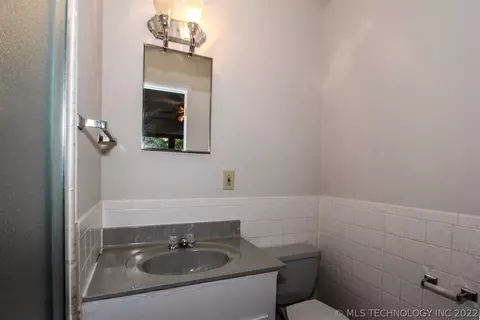 9410 E 49th St, Tulsa, OK 74145 photo 14