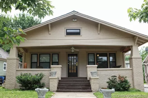 1820 E 16th Pl, Tulsa, OK 74104 photo 1