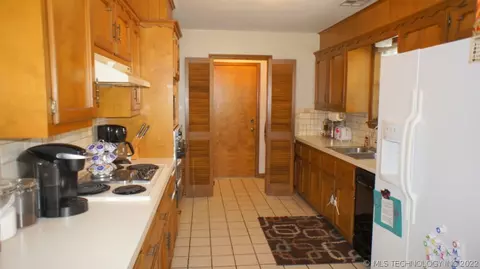 9649 E 27th St, Tulsa, OK 74129 photo 19