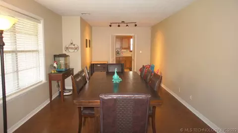 9649 E 27th St, Tulsa, OK 74129 photo 9