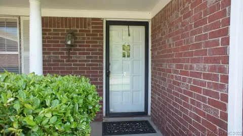 9649 E 27th St, Tulsa, OK 74129 photo 5