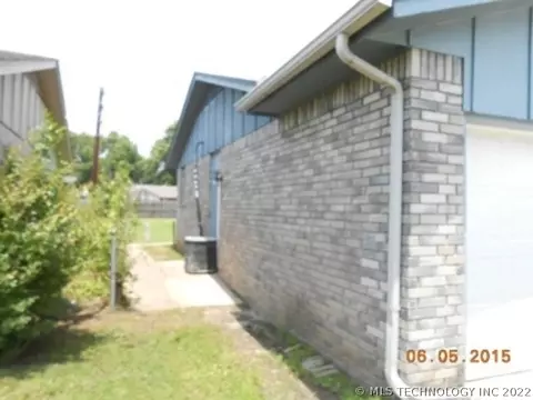 11861 E 36th St, Tulsa, OK 74146 photo 3