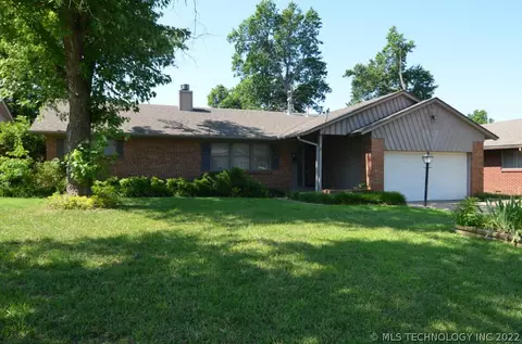 6788 E 26th Pl, Tulsa, OK 74129 photo 1