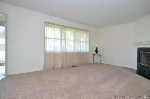 6788 E 26th Pl, Tulsa, OK 74129 photo 5