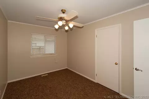1583 E 59th Pl, Tulsa, OK 74105 photo 19