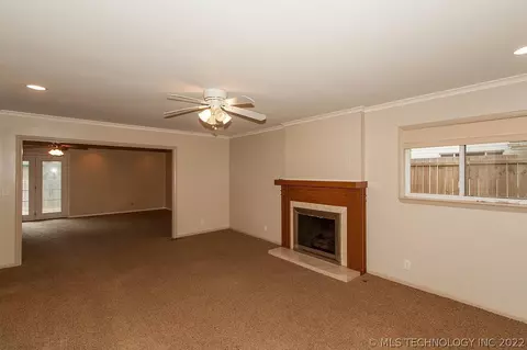 1583 E 59th Pl, Tulsa, OK 74105 photo 6