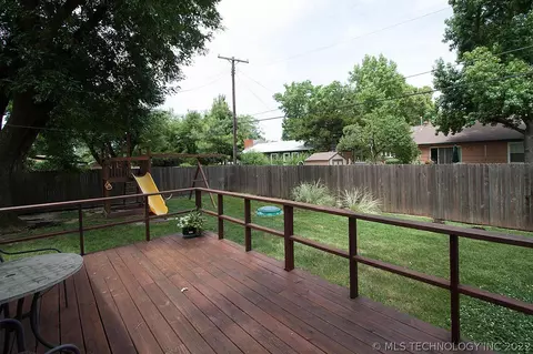 1583 E 59th Pl, Tulsa, OK 74105 photo 22
