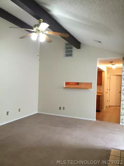 10850 E 14th Ct, Tulsa, OK 74128 photo 3