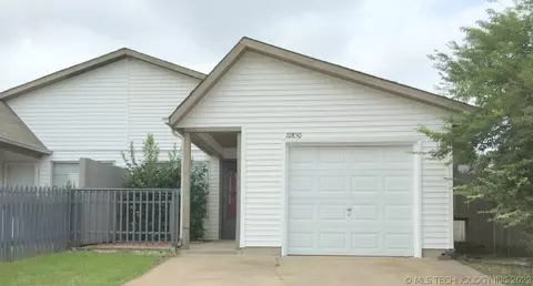 10850 E 14th Ct, Tulsa, OK 74128 photo 1