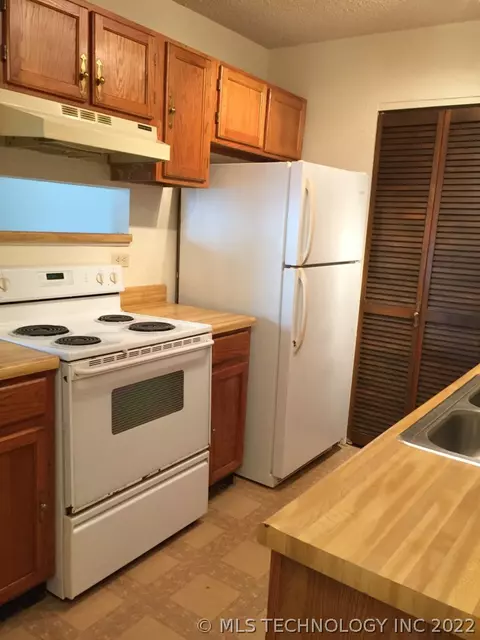 10850 E 14th Ct, Tulsa, OK 74128 photo 7