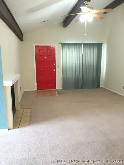 10850 E 14th Ct, Tulsa, OK 74128 photo 2